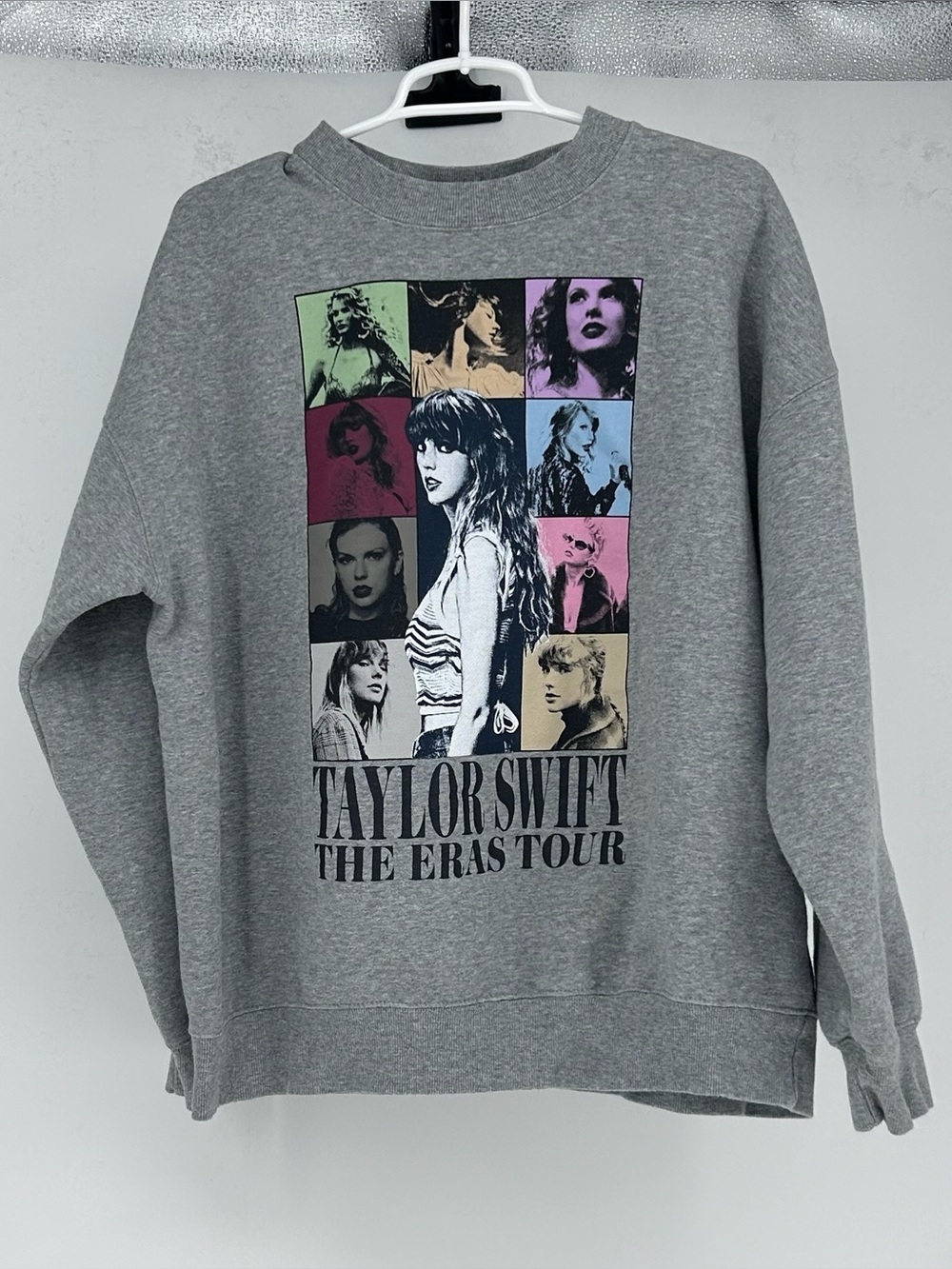 Taylor Swift Exclusive The Eras Tour Merch Gray Graphic Crewneck Sweatshirt Sz L